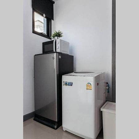 Appartement P4 Silom Large 2Beds Full Kitchen Wifi 4-6Pax à Bangkok Extérieur photo