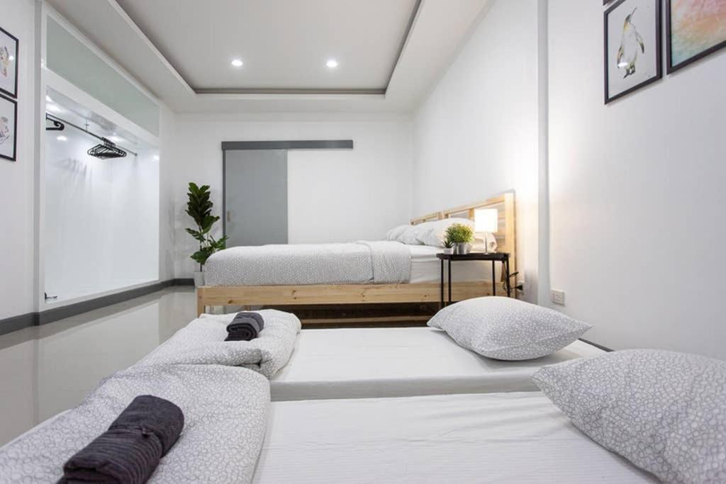 Appartement P4 Silom Large 2Beds Full Kitchen Wifi 4-6Pax à Bangkok Extérieur photo